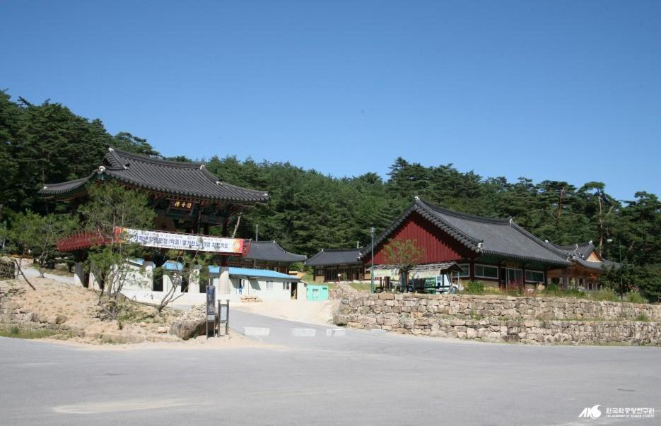 Moon On The Cloud Villa Yeongwol Eksteriør billede